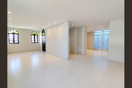 Casa à venda com 4 quartos, 420m² em Salgado Filho, Belo Horizonte