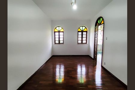 Casa à venda com 420m², 3 quartos e 4 vagasSala