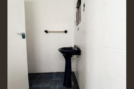 Casa à venda com 420m², 3 quartos e 4 vagasBanheiro da Suíte 1