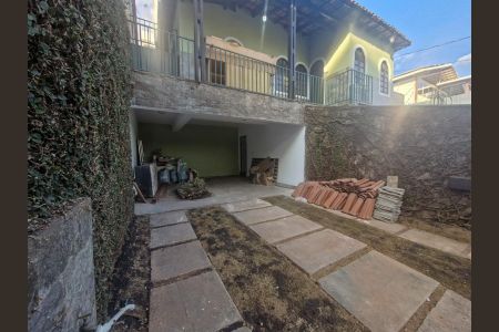 Casa à venda com 420m², 3 quartos e 4 vagasGaragem
