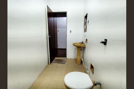 Casa à venda com 420m², 3 quartos e 4 vagasBanheiro