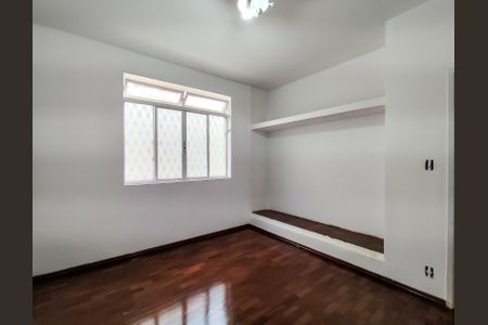 Casa à venda com 420m², 3 quartos e 4 vagasQuarto 2