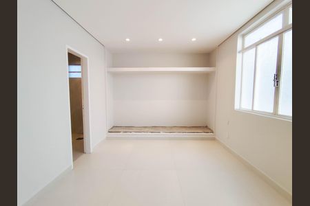 Casa à venda com 420m², 4 quartos e 3 vagasSuite 2