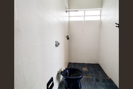 Casa à venda com 420m², 3 quartos e 4 vagasBanheiro da Suíte 1