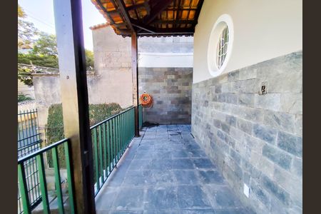 Casa à venda com 420m², 4 quartos e 3 vagasVaranda