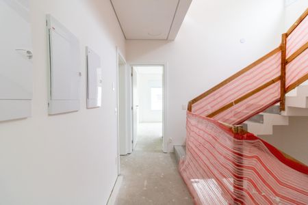 Casa de condomínio à venda com 340m², 3 quartos e 3 vagasCorredor