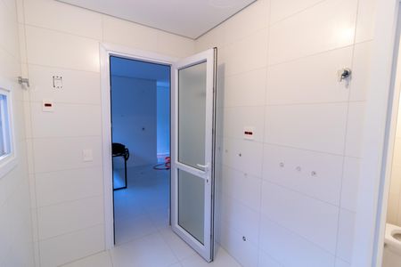 Casa de condomínio à venda com 340m², 3 quartos e 3 vagasÁrea de Serviço