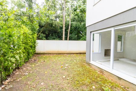 Casa de condomínio à venda com 340m², 3 quartos e 3 vagasQuintal