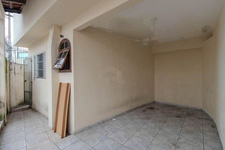 Casa à venda com 110m², 2 quartos e 1 vaga