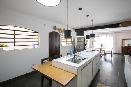 Casa à venda com 380m², 7 quartos e 2 vagasCozinha