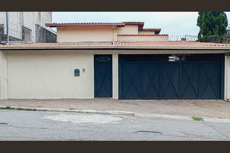 Casa à venda com 380m², 7 quartos e 2 vagasFachada