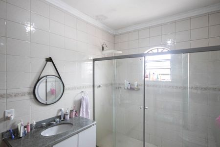 Casa à venda com 380m², 7 quartos e 2 vagasBanheiro da Suíte 2