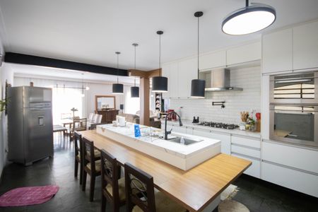 Casa à venda com 380m², 7 quartos e 2 vagasCozinha