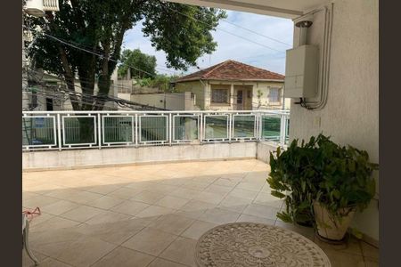 Casa à venda com 400m², 3 quartos e 4 vagas