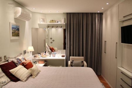 Casa à venda com 3 quartos, 162m² em Vila Mazzei, São Paulo