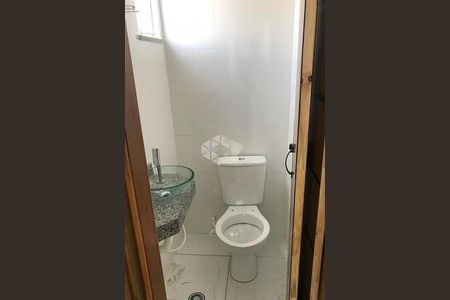 Casa à venda com 80m², 3 quartos e sem vaga