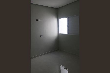 Casa à venda com 80m², 3 quartos e sem vaga
