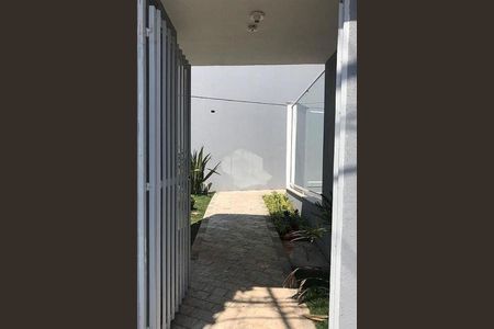 Casa à venda com 80m², 3 quartos e sem vaga