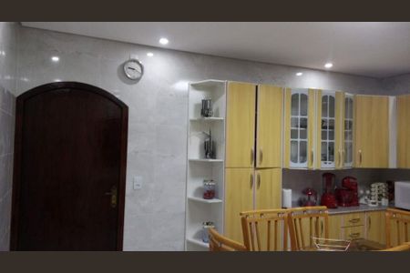 Casa à venda com 100m², 2 quartos e 2 vagas