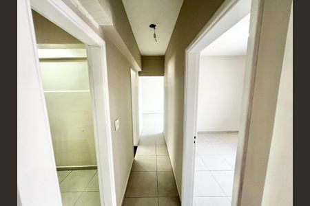 Apartamento à venda com 68m², 2 quartos e sem vaga Apartamento à venda com 68m², 2 quartos e sem vagaCorredor