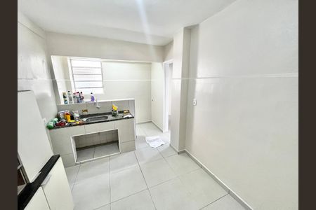 Apartamento à venda com 68m², 2 quartos e sem vaga Apartamento à venda com 68m², 2 quartos e sem vagaCozinha