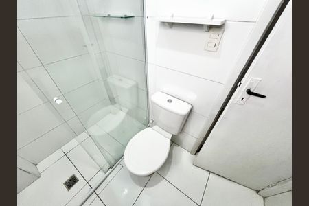 Apartamento à venda com 68m², 2 quartos e sem vaga Apartamento à venda com 68m², 2 quartos e sem vagaBanheiro