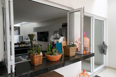 Casa à venda com 3 quartos, 450m² em Vila Mariza Mazzei, São Paulo