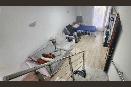 Casa à venda com 3 quartos, 180m² em Vila Aurora, São Paulo