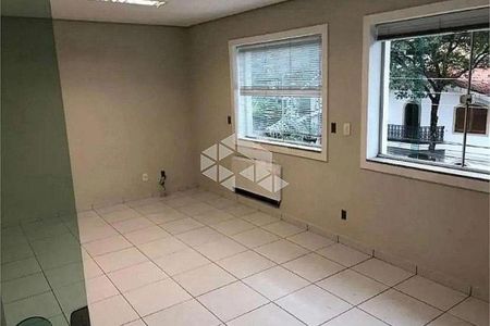 Casa à venda com 4 quartos, 300m² em Vila Aurora (Zona Norte), São Paulo