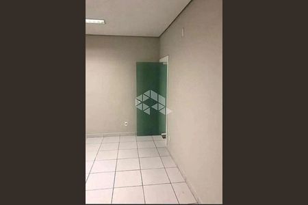 Casa à venda com 4 quartos, 300m² em Vila Aurora (Zona Norte), São Paulo