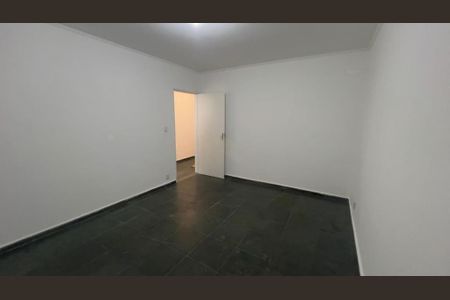 Casa à venda com 4 quartos, 270m² em Vila Roque, São Paulo