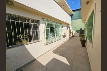 Casa à venda com 4 quartos, 240m² em Jardim Guanca, São Paulo