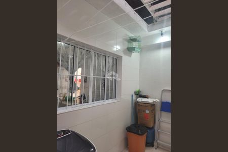 Casa à venda com 150m², 2 quartos e 2 vagas