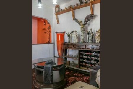 Casa à venda com 4 quartos, 180m² em Vila Marina, São Paulo