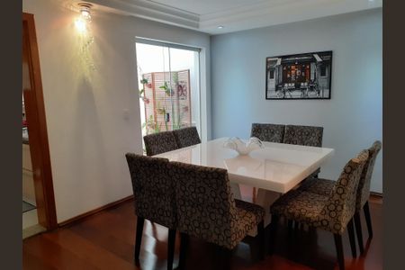 Casa à venda com 3 quartos, 168m² em Vila Scarpelli, Santo André