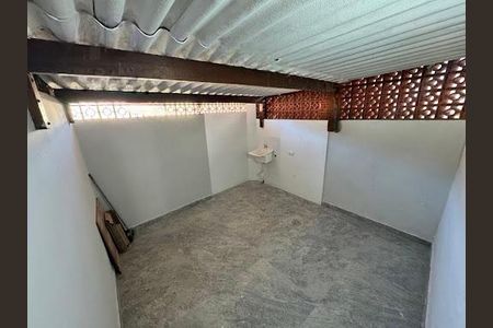 Casa à venda com 2 quartos, 110m² em Vila Brasilio Machado, São Paulo