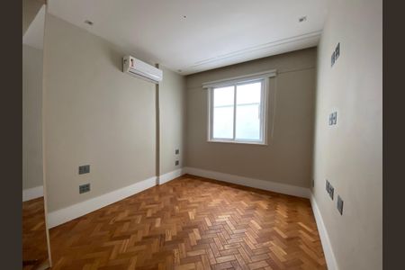 Apartamento à venda com 75m², 2 quartos e 1 vagaSuíte