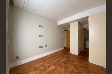 Apartamento à venda com 75m², 2 quartos e 1 vagaSuíte