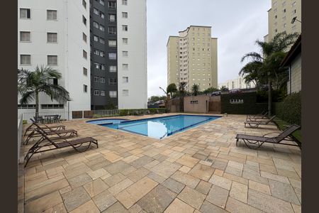 Apartamento à venda com 60m², 3 quartos e 1 vagaÁrea comum - Piscina