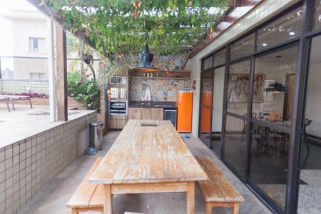 Apartamento à venda com 318m², 5 quartos e 3 vagasÁrea externa - cobertura