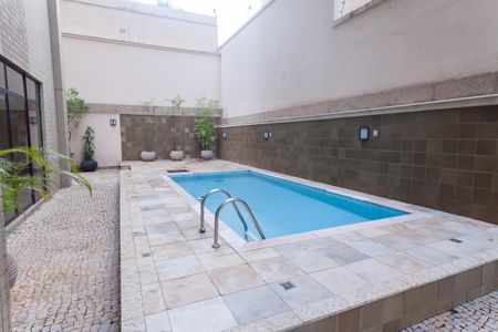 Apartamento à venda com 318m², 5 quartos e 3 vagasÁrea comum - Piscina