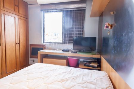 Apartamento à venda com 318m², 5 quartos e 3 vagasquarto 2