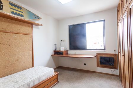 Apartamento à venda com 318m², 5 quartos e 3 vagasquarto 1