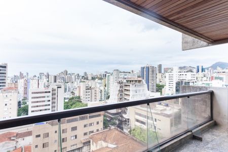 Apartamento à venda com 318m², 5 quartos e 3 vagasVaranda da Sala