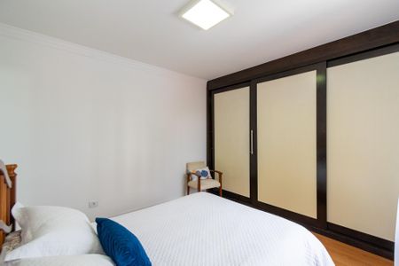 Casa à venda com 300m², 4 quartos e 4 vagasSuíte 