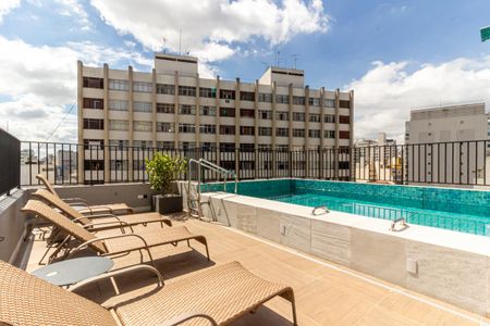 Studio para alugar com 28m², 1 quarto e sem vaga Studio para alugar com 28m², 1 quarto e sem vagaPiscina