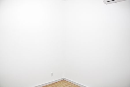 Casa de condomínio para alugar com 304m², 3 quartos e 4 vagasQuarto de Serviço