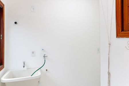 Casa de condomínio para alugar com 304m², 3 quartos e 4 vagasÁrea de Serviço