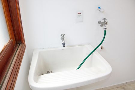 Casa de condomínio para alugar com 304m², 3 quartos e 4 vagasÁrea de Serviço