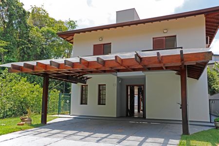 Casa de condomínio para alugar com 304m², 3 quartos e 4 vagasFachada da Casa